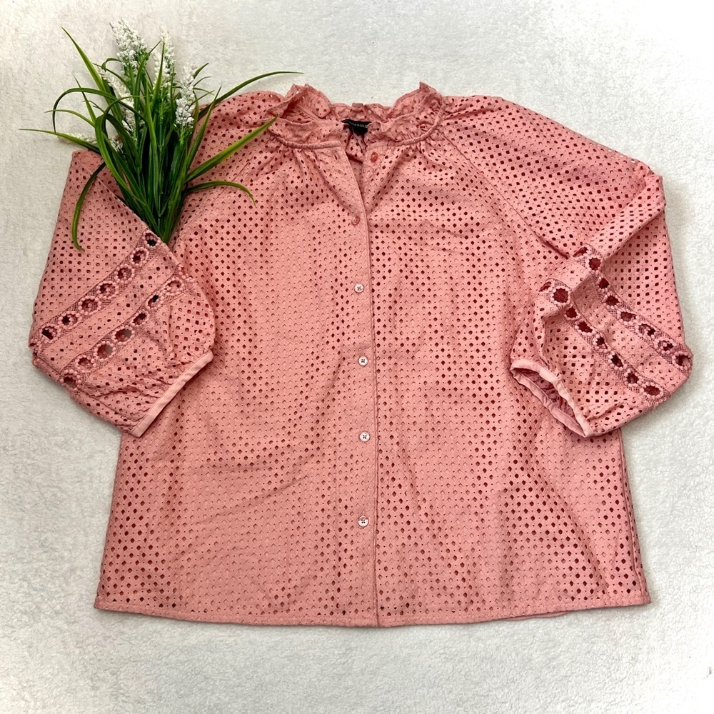 Banana Republic NWT Eyelet Rose Blouse - Medium